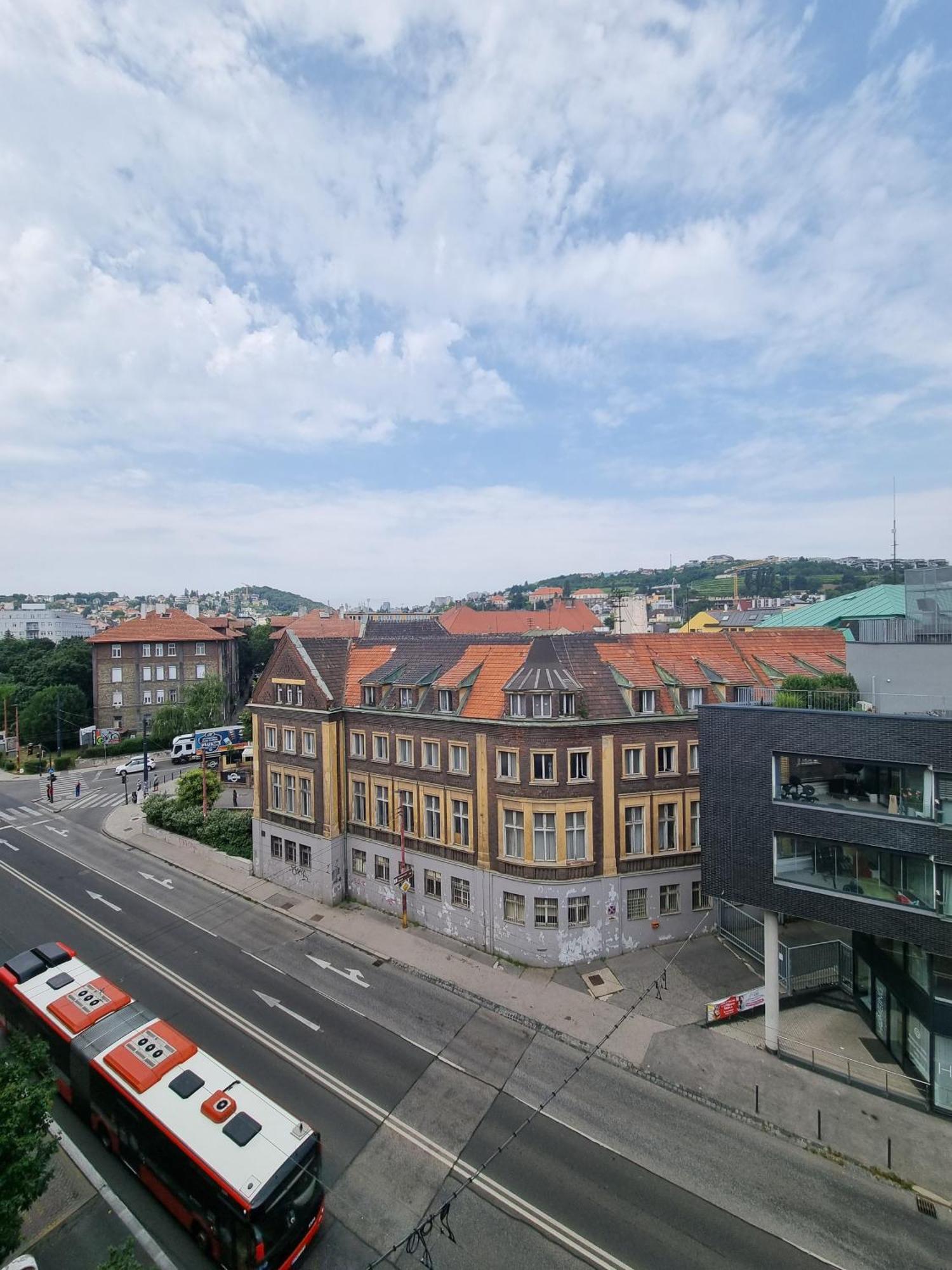 Big 4 Room Huge Apartment Bratislava Exterior photo
